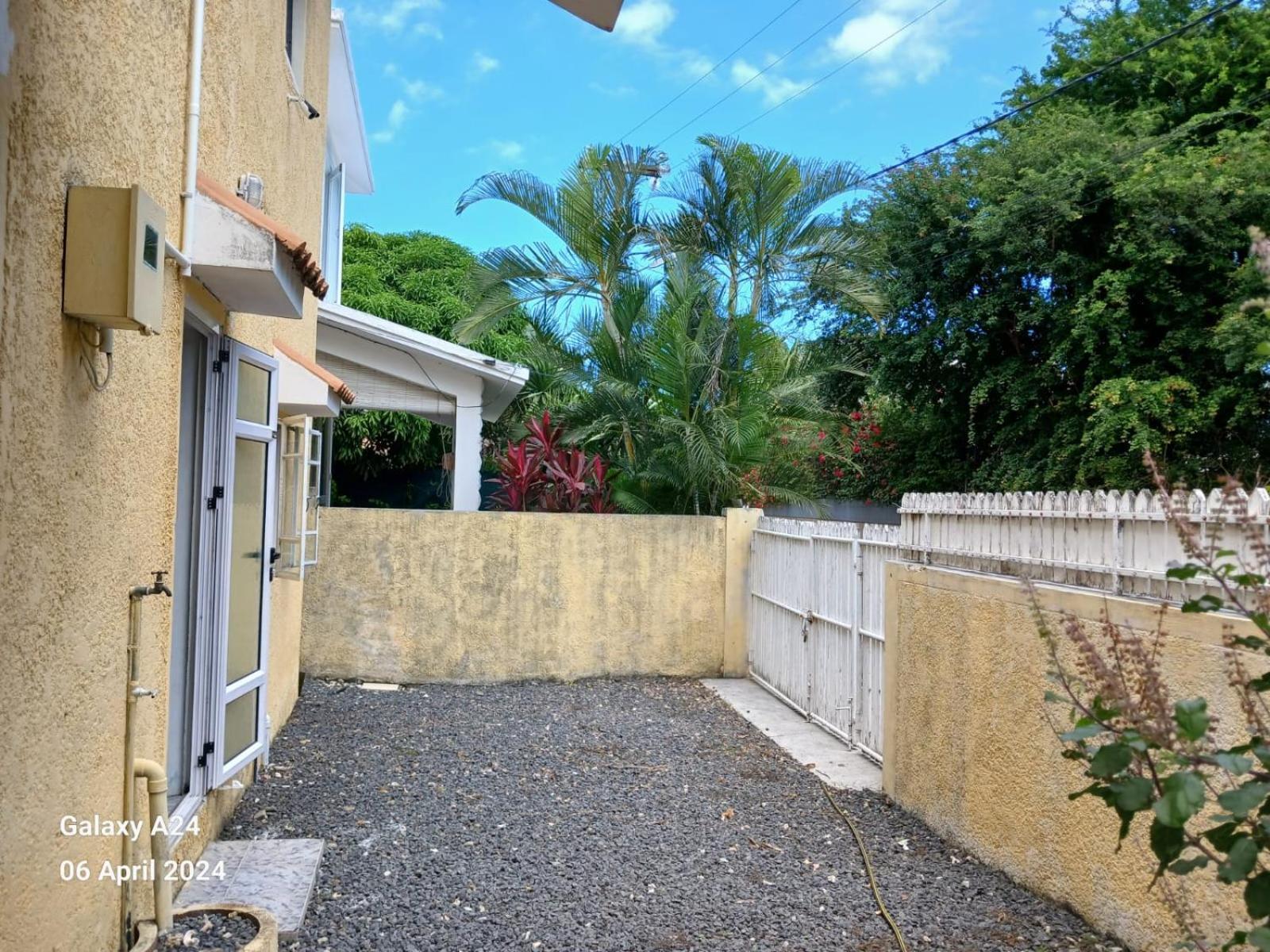 The Tiny House Apartment Riviere Noire Exterior photo